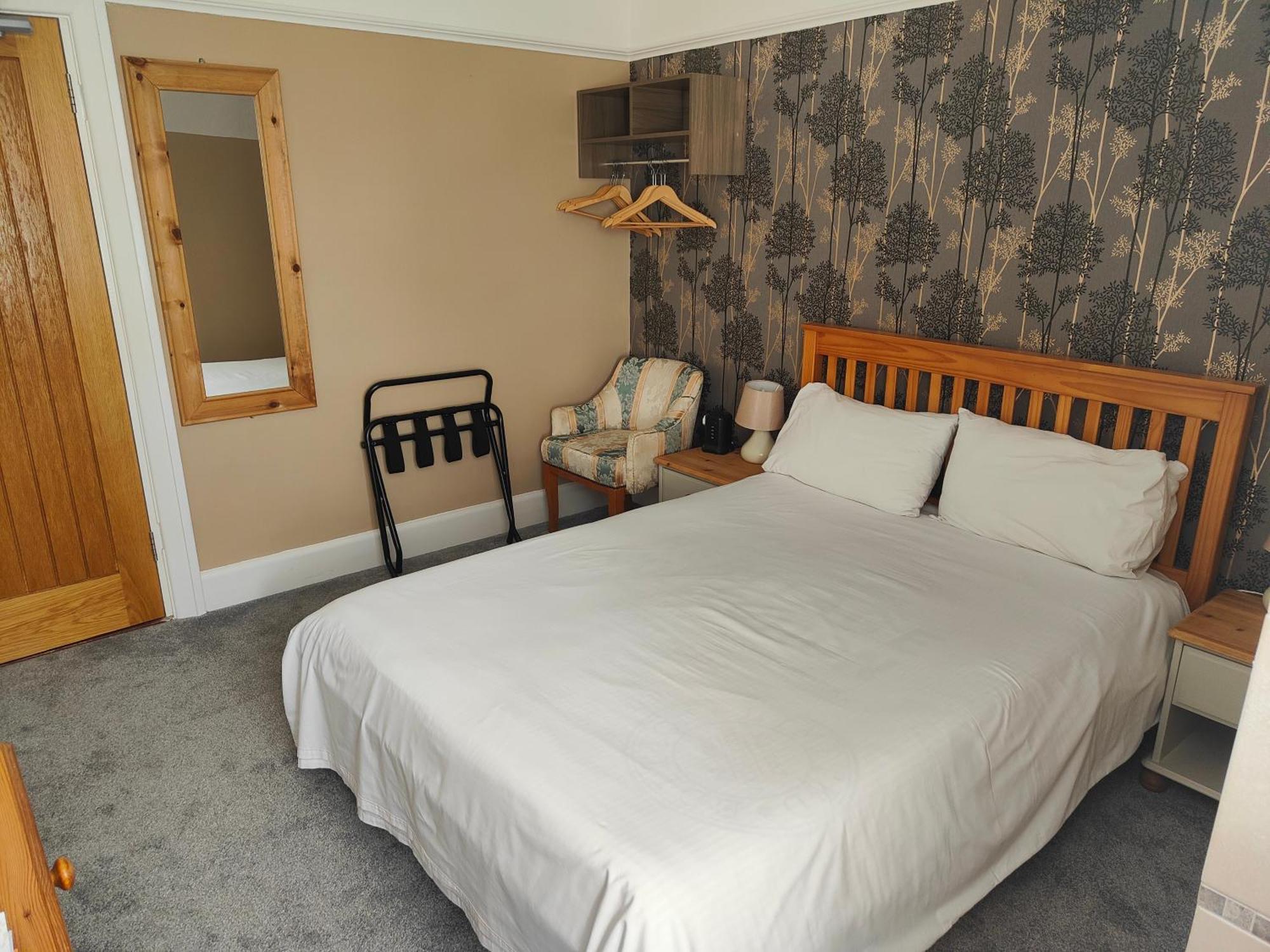 Pine Lodge Hotel New Quay Exterior foto