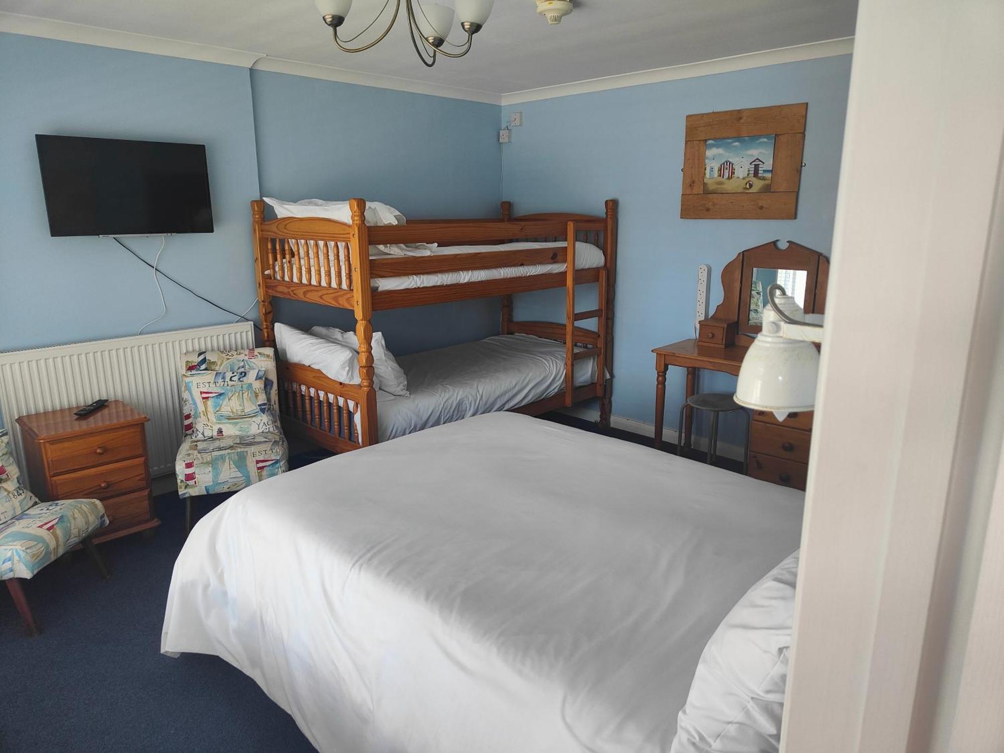 Pine Lodge Hotel New Quay Exterior foto