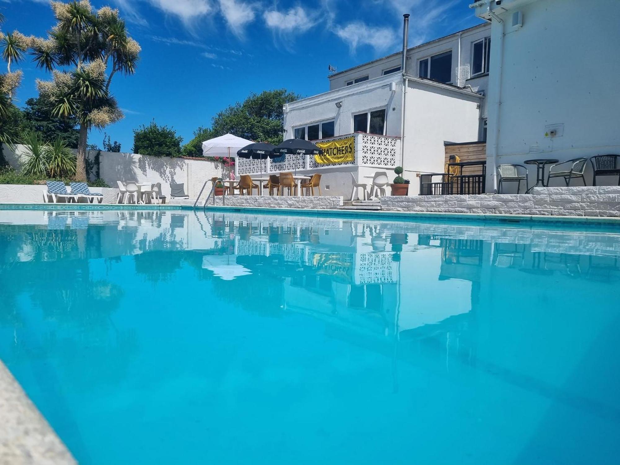 Pine Lodge Hotel New Quay Exterior foto