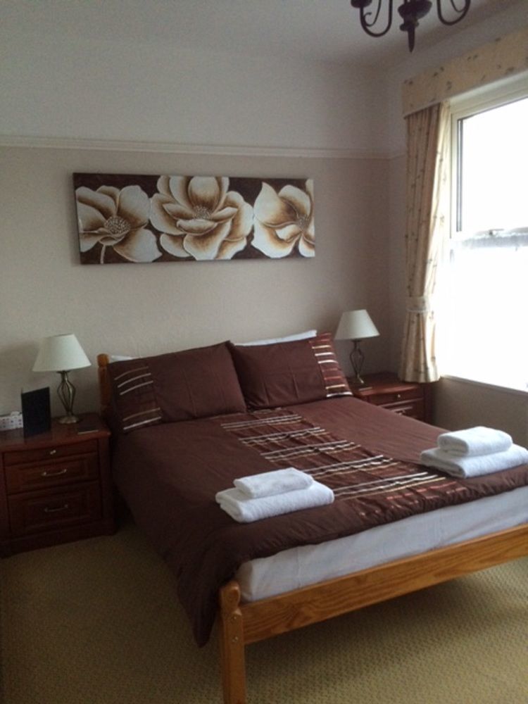 Pine Lodge Hotel New Quay Exterior foto